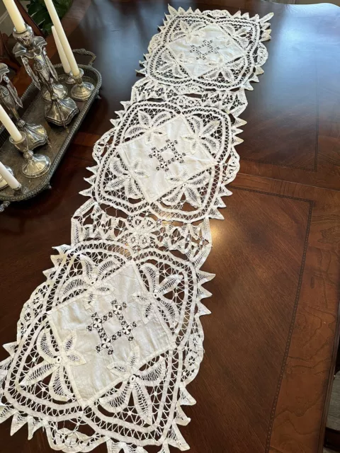 Vintage Victorian Style Chic White Lace Table Runner Linen Weave