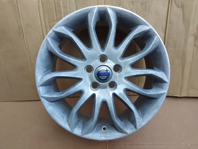 Volvo Original 17in Mestra Alloy Wheel 7Jx17 Volvo S40 V50 C30 Volvo 30647837