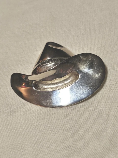 Cowboy Hat Polished Silver Brooch Pin STERLING Silver, Heavy 0.75 Oz "Sundance"
