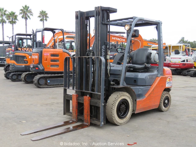 2013 Toyota 8FGU25 5,000 lbs Warehouse Industrial Forklift  Lift Truck bidadoo