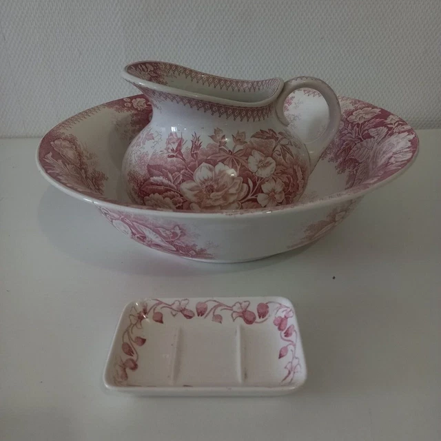 Ancien Set de toilette Jardinière Sarreguemines en très bon état.