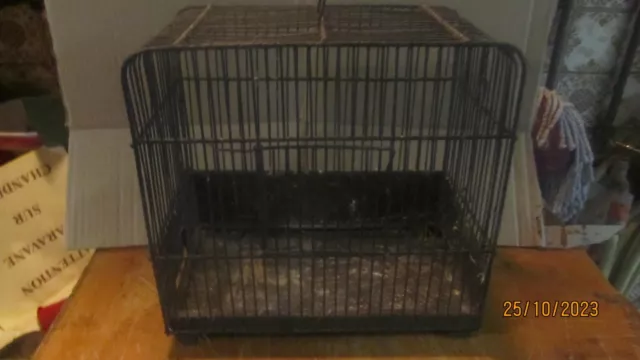 ancienne petite cage oiseau ou autre