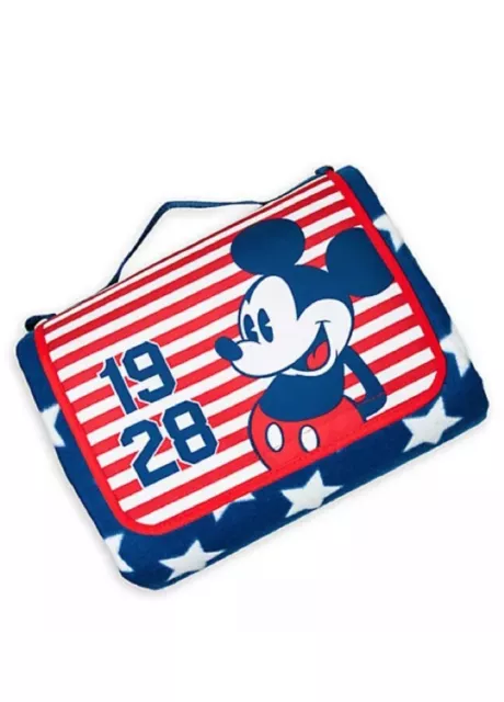 2017 Disney Store Mickey Mouse Blanket Americana Picnic Patriotic Fleece Beach