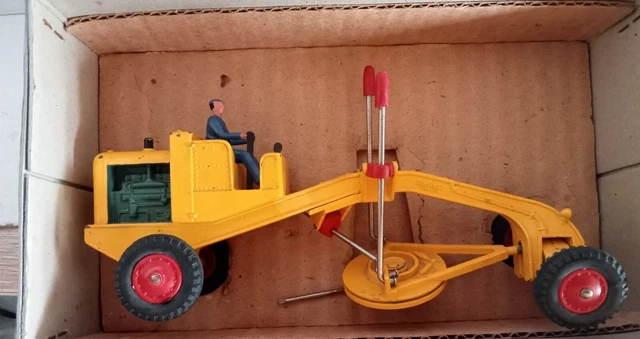 DINKY TOYS FRANCE Profileur RICHIER Réf : 886 Avec Boîte Et Notice 2