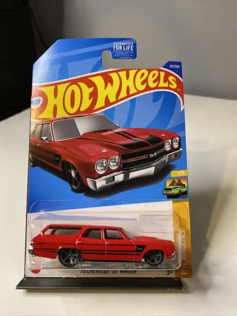 Hot Wheels ‘70 Chevelle SS Wagon (red) 1:64 Scale