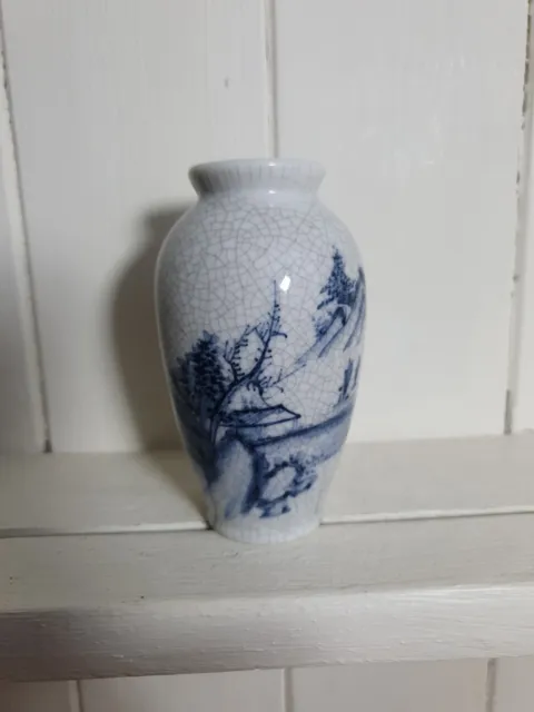 Vintage 20th Century Chinese Blue White Landscape Crackle Glaze Porcelain Vase