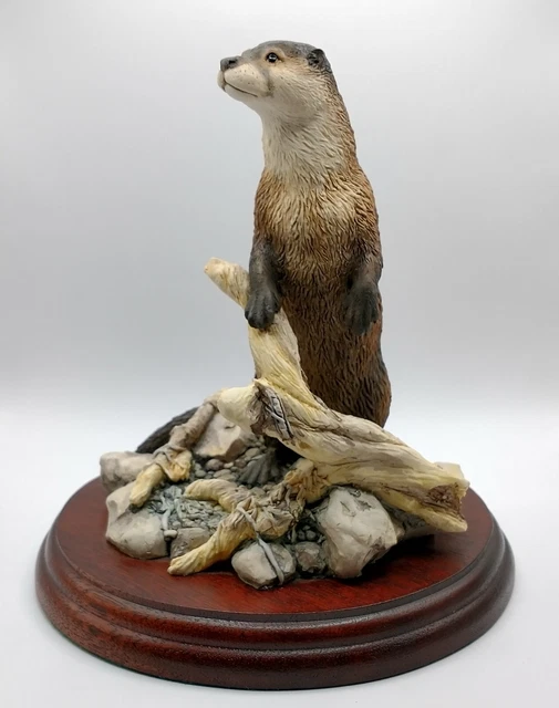 Border Fine Arts Otter "Scenting the Air" MTR03 Hand Made in Scotland 1994 Exc!