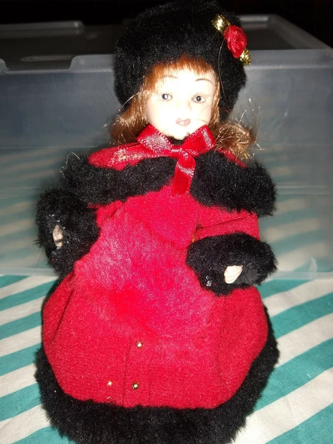 GANZ  FULL BODY JOINTED PORCELAIN DOLL  6" Christmas