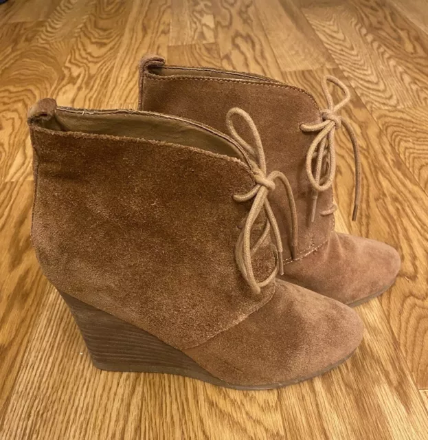 Steve Madden P-Danni Women Size 8 Brown Tan Suede Leather Wedge Booties