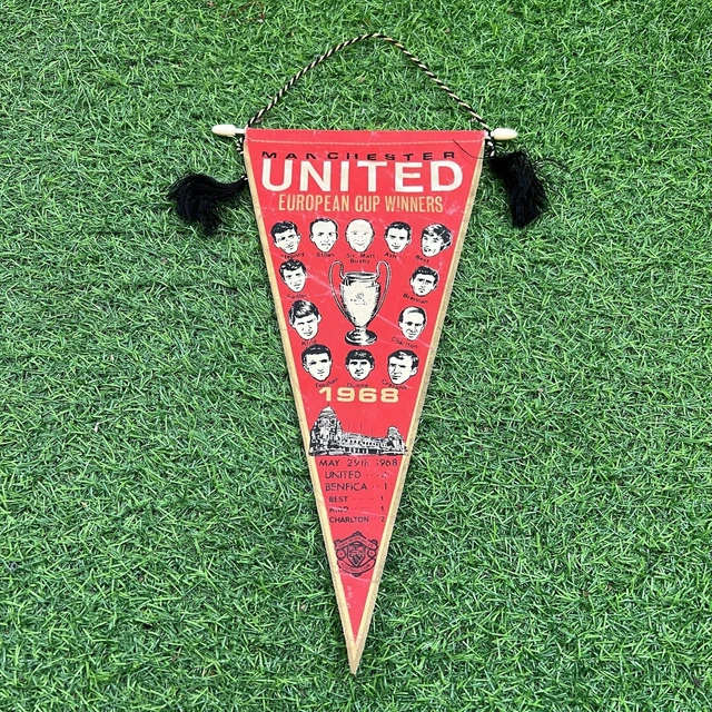 MANCHESTER UNITED EUROPEAN Cup Winners 1968 Football Pennant Box 9