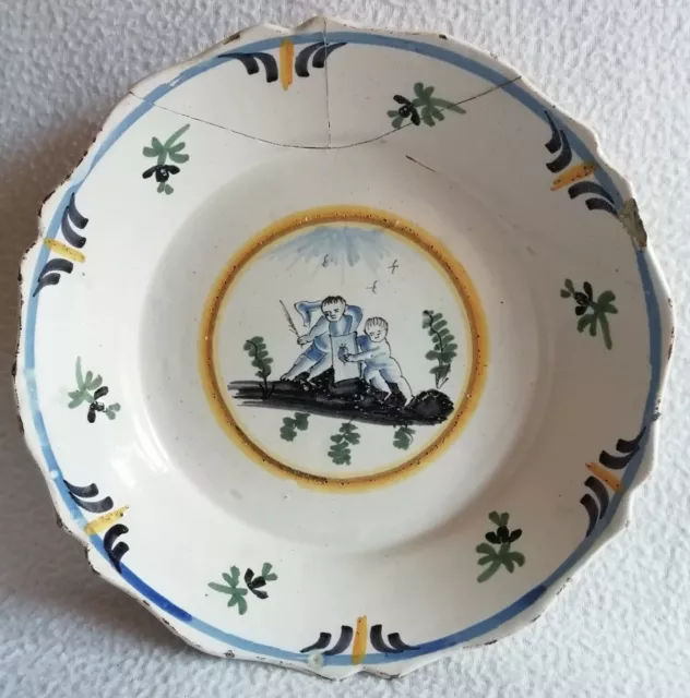 Assiette en faïence de NEVERS Décor de 2 Enfants scène Révolutionnaire 18ème