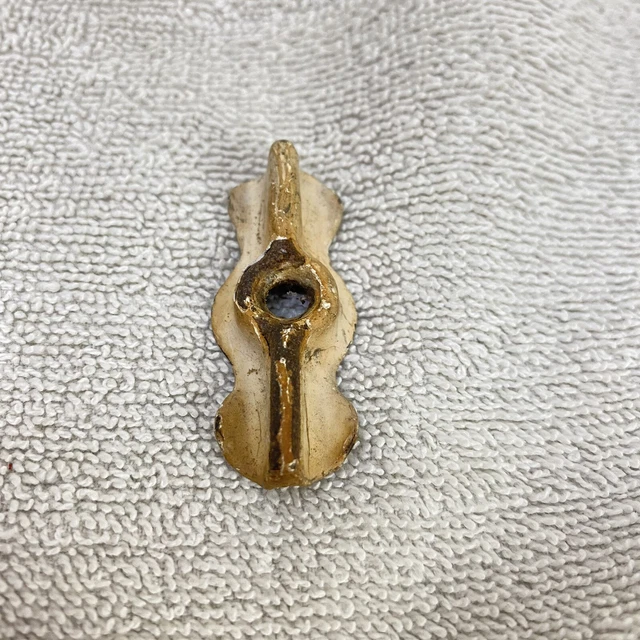 Vintage 1 7/8" Cabinet Bow Tie Turn Latch for door Jelly Cupboard shabby  paint