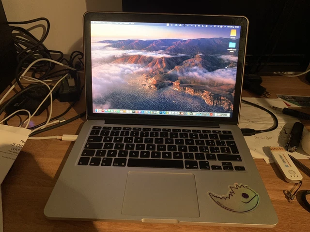 macbook pro 13” 2015 A1502 8gb Ram 512hdd