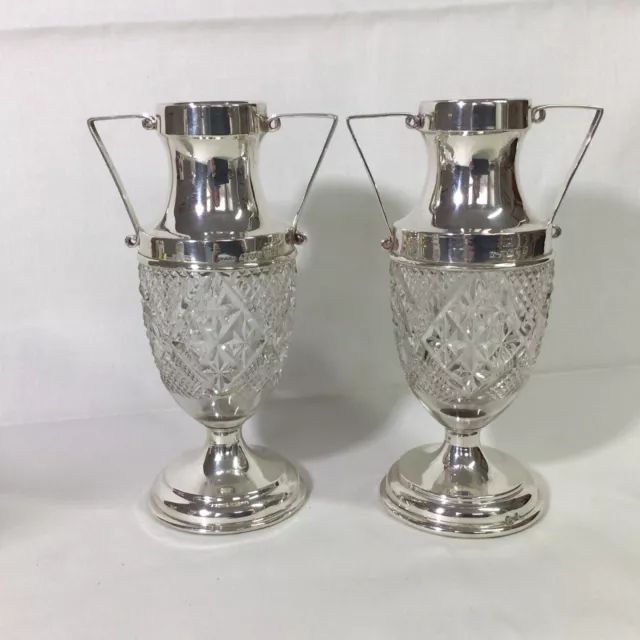 1905 Coppia Vasi Posy Epergne Argento Solido e Vetro Tagliati di J & R Griffin Chester
