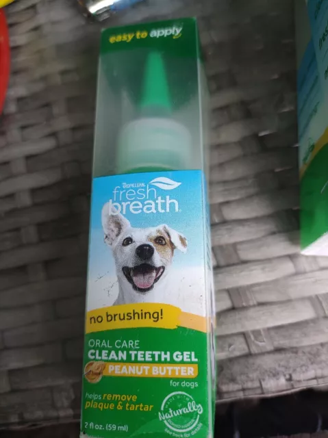 TropiClean Fresh Breath Oral Care Clean Teeth Gel for Dogs Reduces Tartar/Plaque