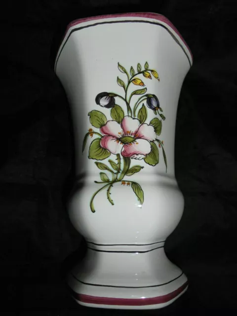 Joli vase Moustiers authentique atelier Lallier peint main fleuri vintage