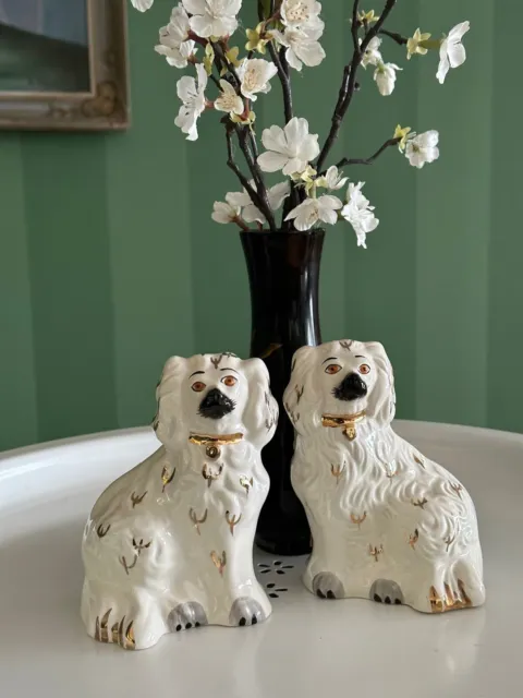 Beswick Staffordshire China Dogs X2 Set Pair King Charles Spaniel Mantel vintage