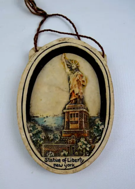 IVOREX  Small Oval Wall Hanging Plaque Statue of Liberty New York 4.75" x 3.5"