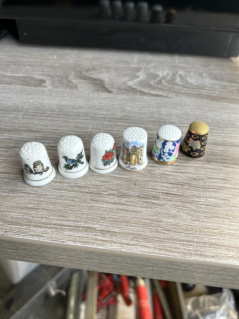 LOT DE 4 Dés à Coudre De Collection En Métal Doré Laiton émaillé EUR 12,00 - FR