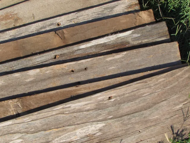 ON SALE! Reclaimed Old Fence Wood Boards - 5 Boards  20" Weathered Barn Planks 3