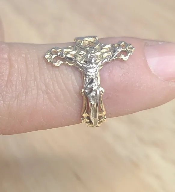 14k Gold Cross Ring