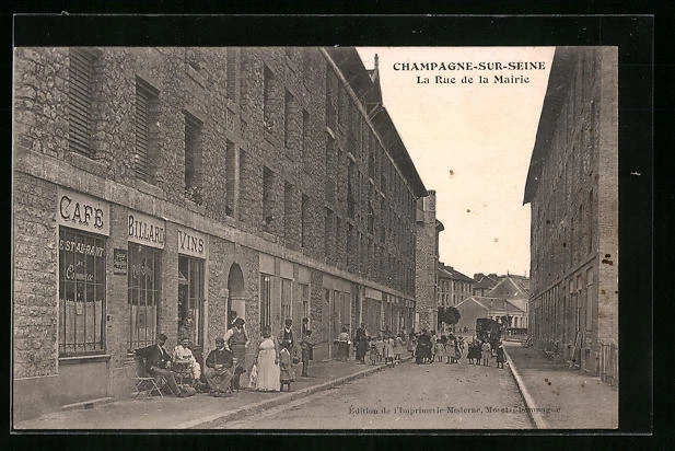 CPA Champagne-sur-Seine, La Rue de la Mairie