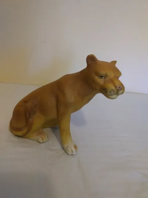 Vintage Porcelain Tan Cougar-Mountain Lion Figurine Decor 4.5" x 5" Wild Cat