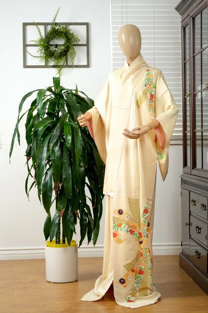Dear Vanilla Japanese Silk Kimono Women's Robe Gown Authentic Japan Vintage Mint