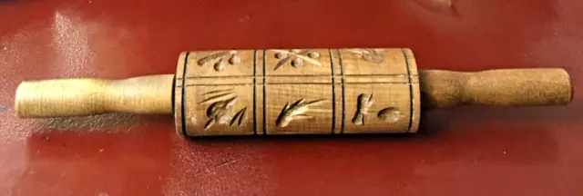 Vintage 15” Carved Wood Rolling Pin Springerle 12 Designs Fish/Bird/Fruit/Bunny