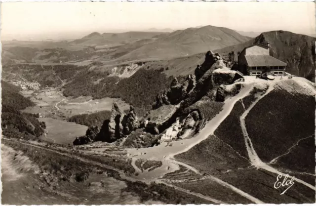 CPA Le Mont Dore Le Sommet du Sancy et la Gare FRANCE (1284755)