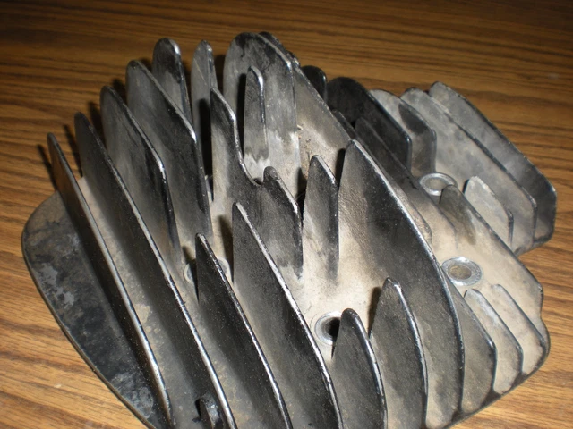 Axe De Roue Avant Pour Suzuki RM 125/250 (1981-1983) Et RM 465/500 (1981-1984) - Occasion