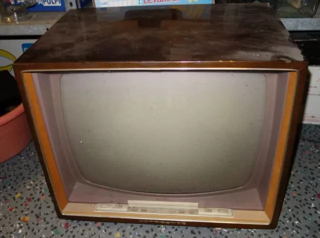 alter Fernseher 50er Jahre Nordmende Konsul