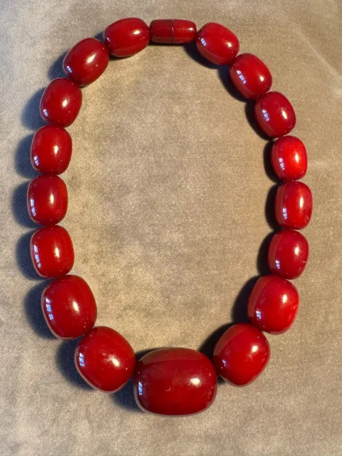 1920s Art Deco Cherry Amber Large Phenolic/Faturan Necklace 204gms, 21 inches