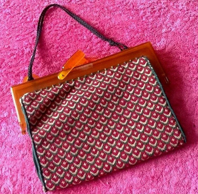 Années 1950 Pochette Dame tapisserie Vintage Fermoir façon ambre (250x190)mm