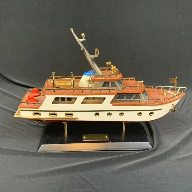 VINTAGE WACO YACHT AM Transistor Radio With Stand Japan - Works Great