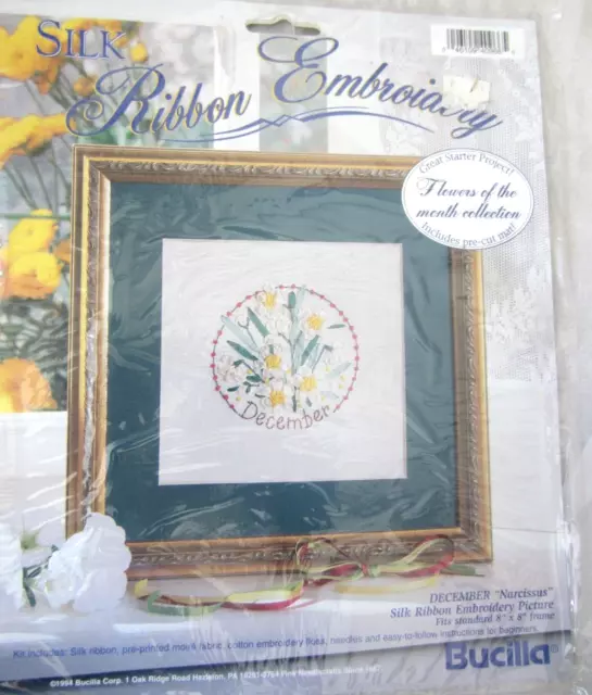 Bucilla DICIEMBRE Cinta de Seda Bordado Kit de Imágenes Flor del Mes