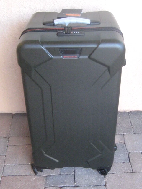 Briggs & Riley Torq Medium Trunk Spinner Luggage Hunter QUT228SP-23