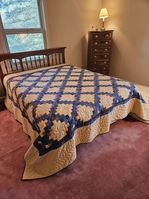 King/Queen Handmade Amish Blue Irish Chain Quilt 96x105