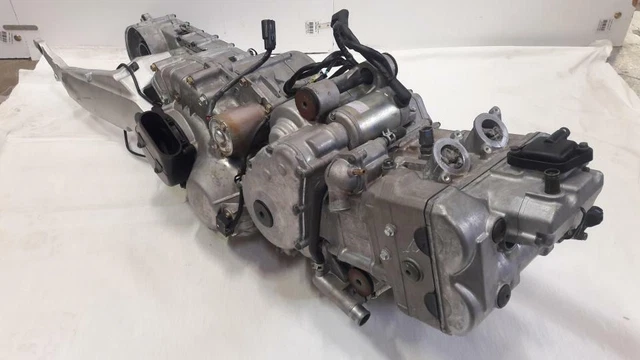 Bloc moteur pour scooter Suzuki 650 Burgman 2003 à 2005 JS1BU122100 Occasion