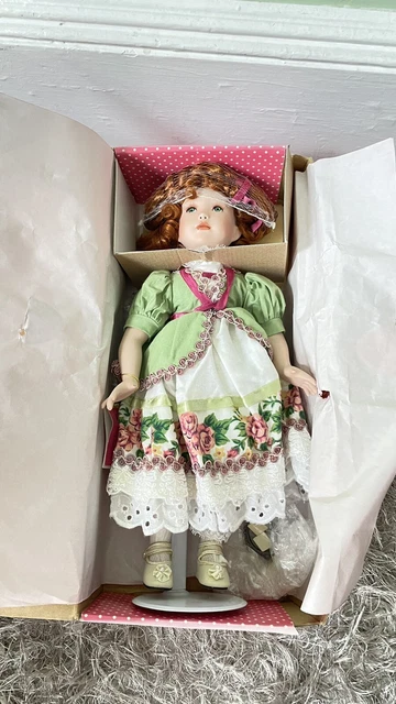 Porcelain Treasury Collection Paradise Galleries Kelly Doll #D 219 Premier Edit