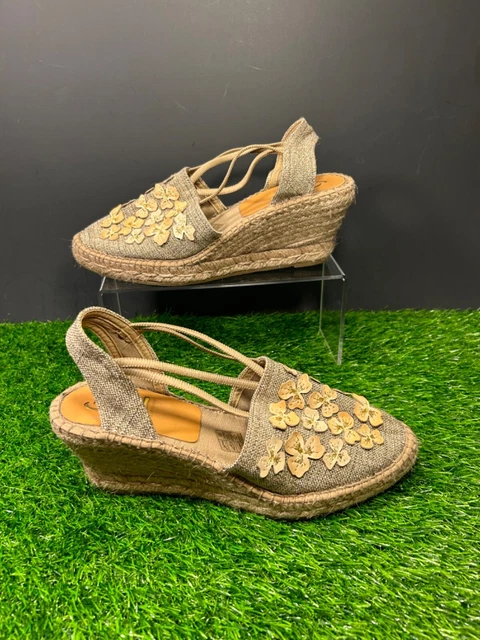 Kanna Womens Wedge Sandals Size 9 US / 40 EU Beige Floral Slingback Slip On
