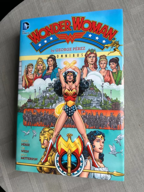 Wonder Woman By George Perez Omnibus Hard Cover Vo Excellent État / Near Mint