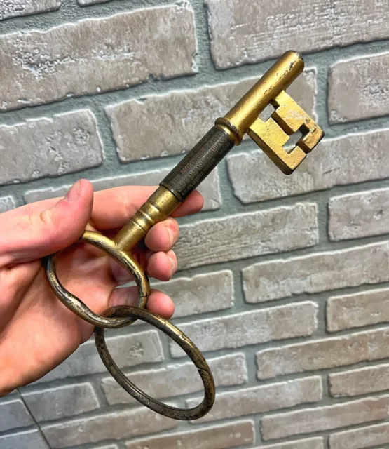 Antique c1890s Independence Hall Cast Iron Key Northern Trust Safe Deposit Co Antique c1890s Independence Hall Cast Iron Key Northern Trust Safe Deposit Co