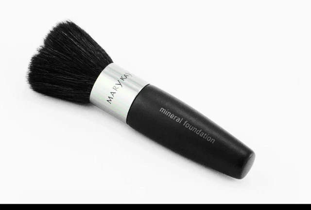 Mary Kay Mineral Powder Foundation Blush Brush with Clear Carry Pouch - NEW