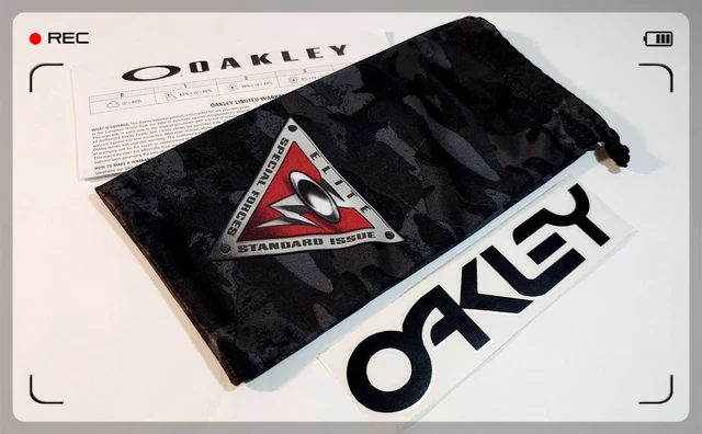 Oakley SI Standard Issue Elite™ Special Forces Military Micro Fiber Bag & Decal