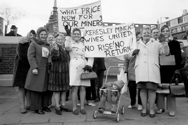 Miners and their wives from Keresley Colliery, Coventry, demon- 1972 Old Photo 1