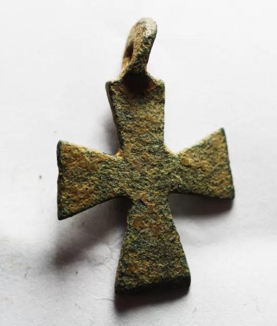 Zurqieh - Ad8699- Ancient Byzantine. Jordan. Bronze Cross. 800 - 1000 A.d