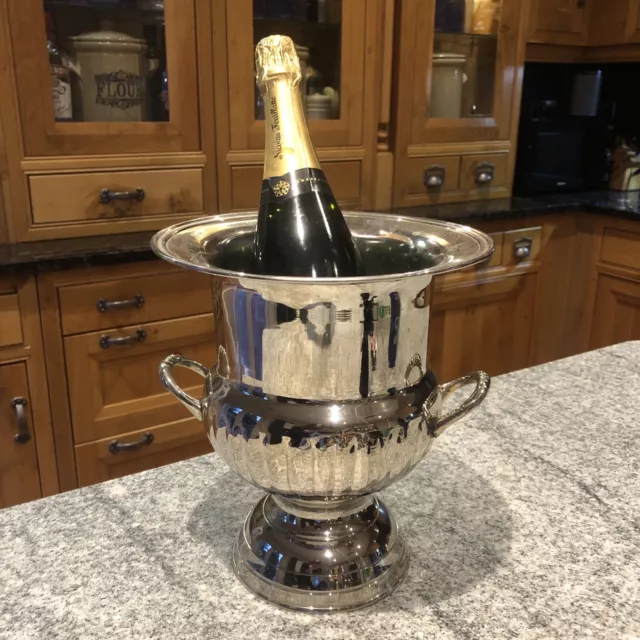 Vintage Silver Plated Reeded Urn Medici Champagne Wine Bottle Ice Bucket Cooler