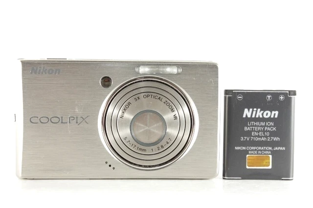 NIKON COOLPIX S500 Silver 7.1MP 3x Digital Camera w/Box from