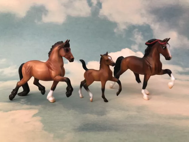 BREYER Lot of 3 - Stablemate Trotting Bay Dun Stallion Mare Foal Family